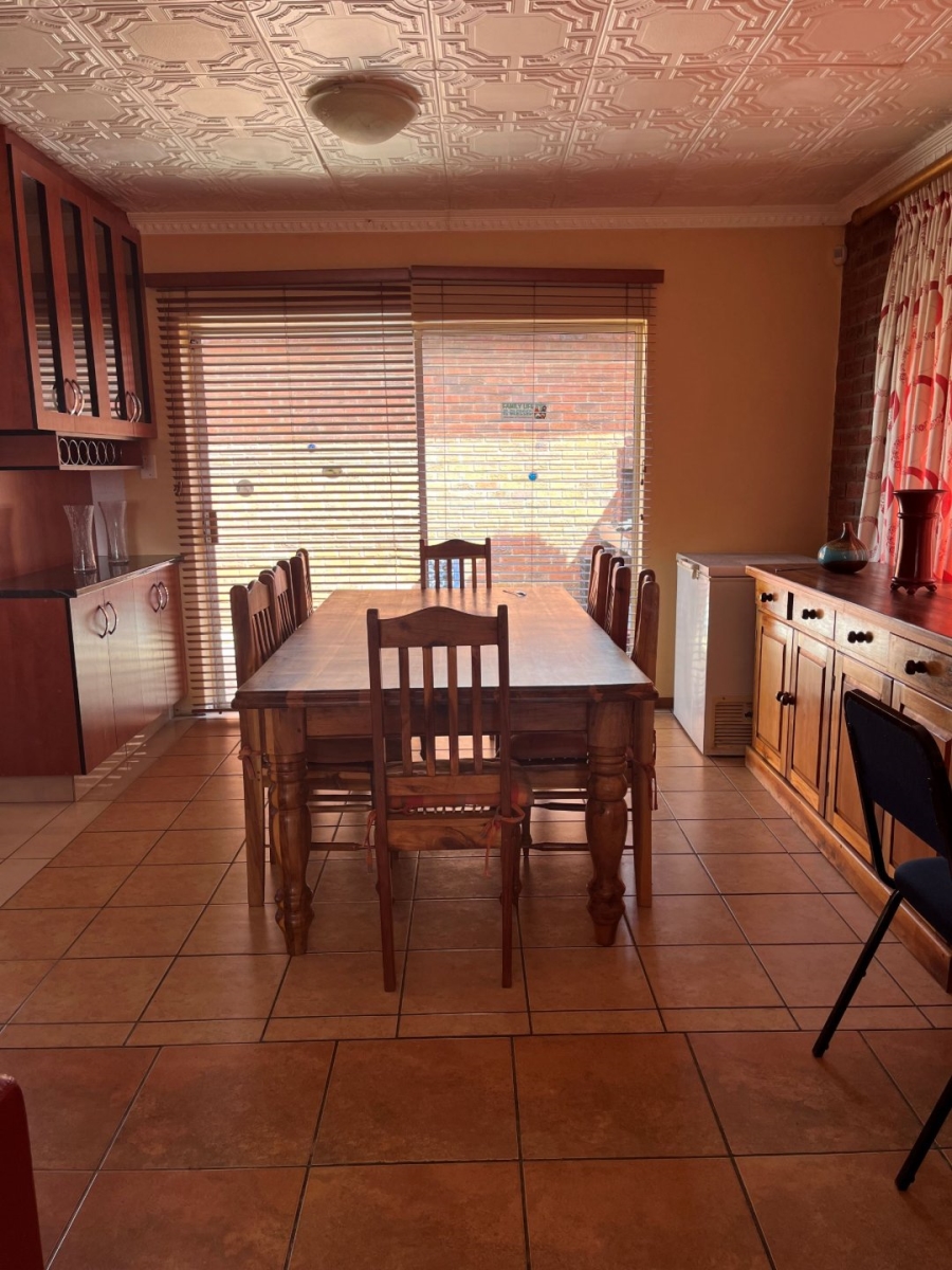3 Bedroom Property for Sale in Heiderand Western Cape
